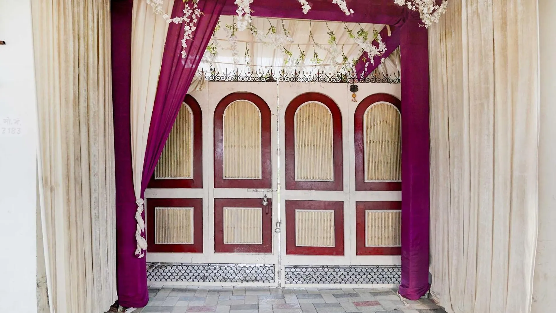 ***  Hotel Collection O Tisaura Varanasi Indien