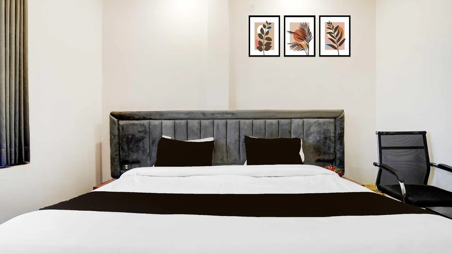 Hotel Collection O Tisaura Varanasi